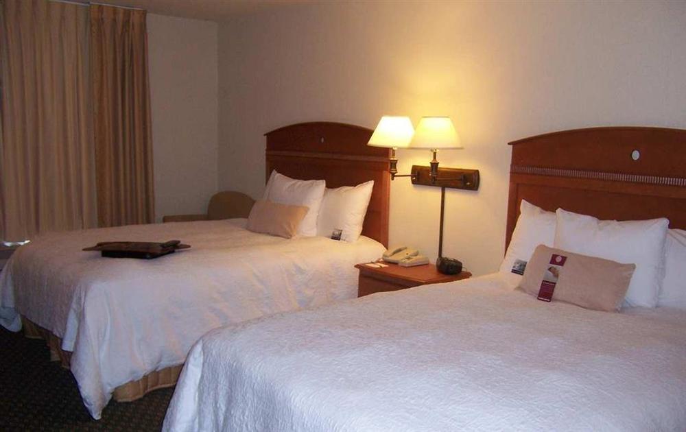 Hampton Inn Wichita Falls-Sikes Senter Mall Værelse billede