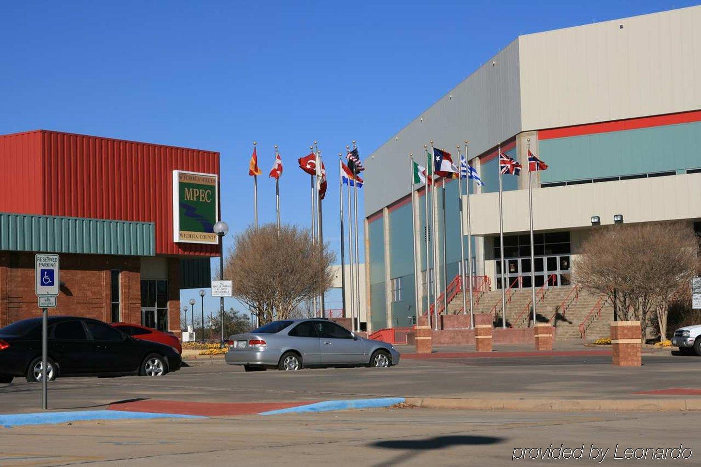 Hampton Inn Wichita Falls-Sikes Senter Mall Eksteriør billede