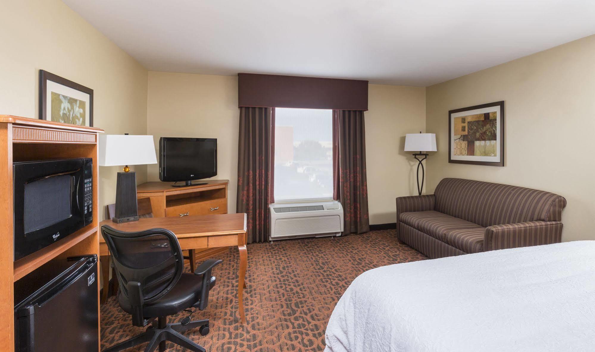 Hampton Inn Wichita Falls-Sikes Senter Mall Eksteriør billede