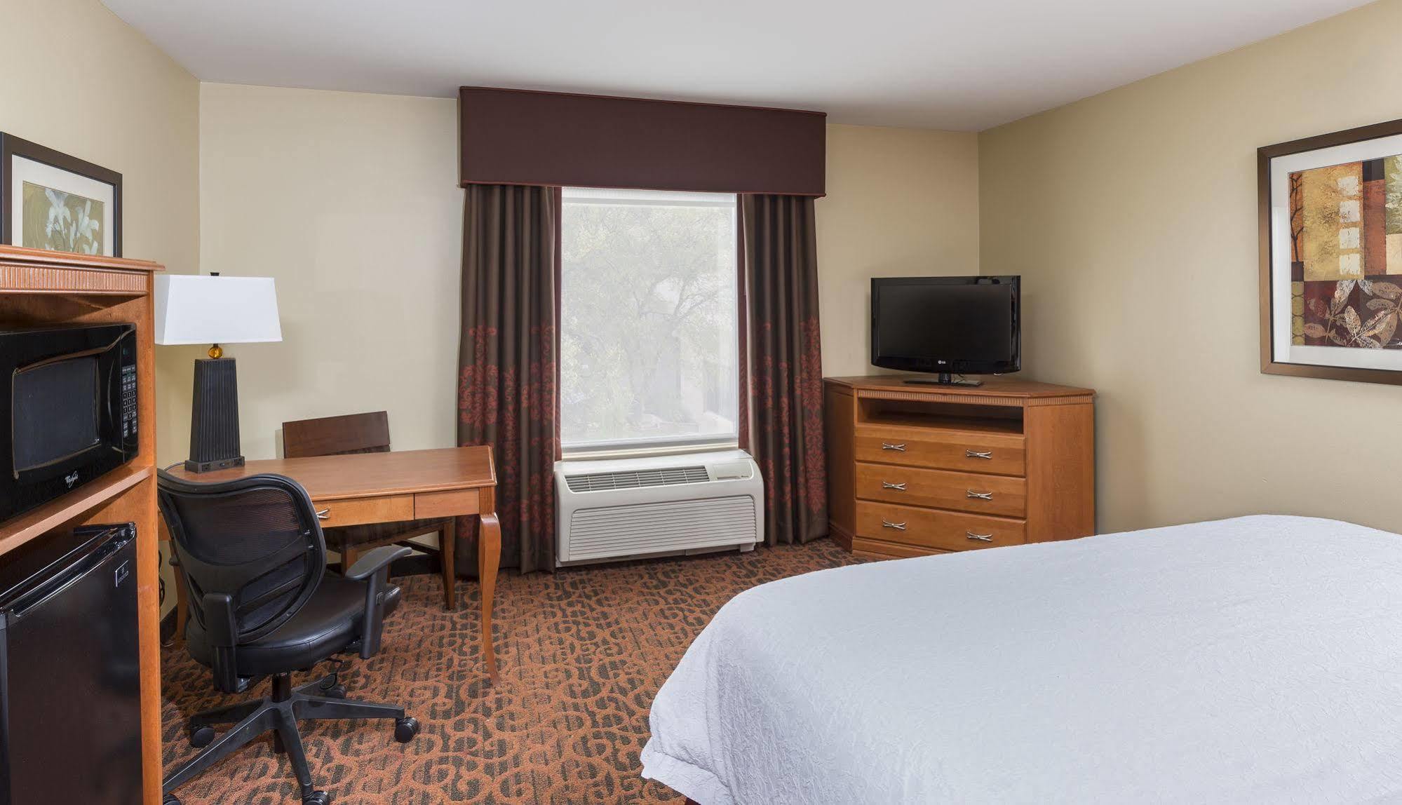 Hampton Inn Wichita Falls-Sikes Senter Mall Eksteriør billede